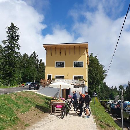 Chalet Jaune Charmant Som Sarcenas Exteriör bild